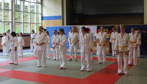 Aufstellung für Karate